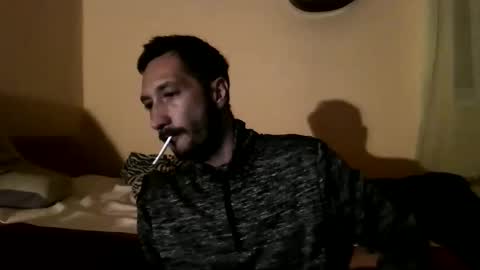 Snapshot of underguy19 chatting on 10.12.25 underguy19 online show from 10.12.25