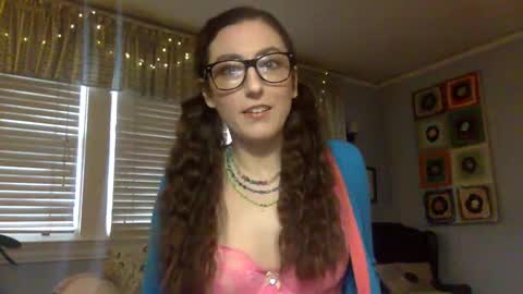 Lola Moonstone online show from 09.25.25