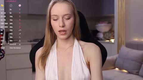 UnnaBella online show from 11.23.25