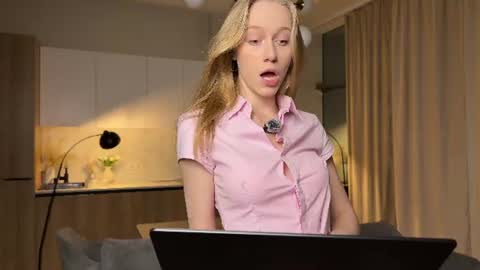 UnnaBella online show from 06.20.26