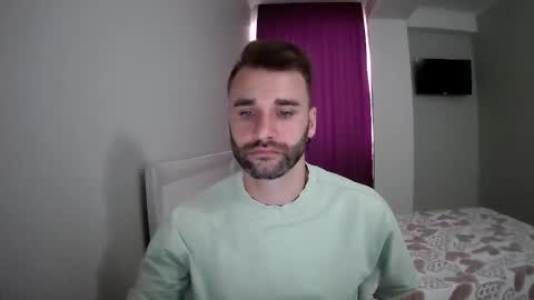 Snapshot of unnknow2024 chatting on 09.12.25 SlavaVibes online show from 09.12.25