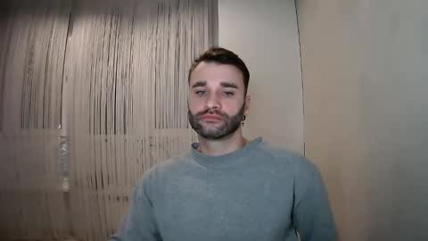 Snapshot of unnknow2024 chatting on 10.16.25 SlavaVibes online show from 10.16.25