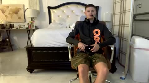 Stepbro online show from 02.10.25