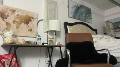 Stepbro online show from 02.14.25