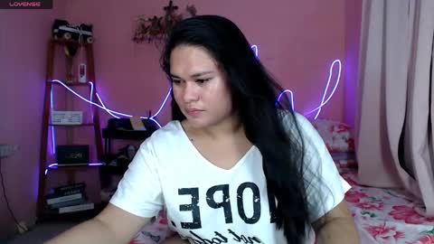 Snapshot of ur_baby_rebbecca chatting on 05.21.26 SINGLE online show from 05.21.26