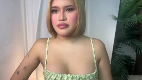 ur_bombshellpatty online show from 05.06.26