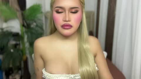 ur_bombshellpatty online show from 05.20.26