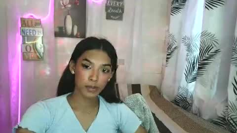 ur_dazzlingmorenaxx online show from 05.02.26