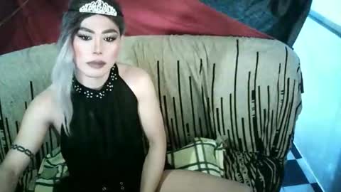 MISS ANNA online show from 04.19.26