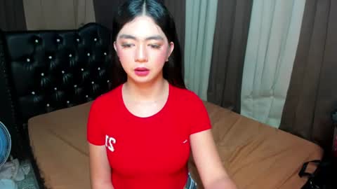 ur_girl_dwalker online show from 06.19.26