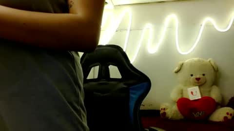 Snapshot of ur_hotjessa chatting on 04.06.26 urpinay jessa online show from 04.06.26