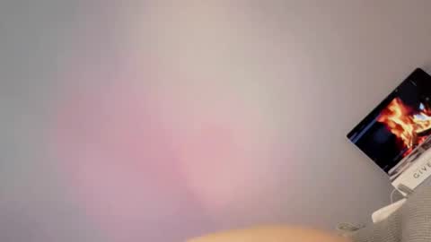 Lola online show from 04.25.26