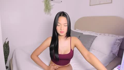 Veronica Lodge online show from 02.05.25