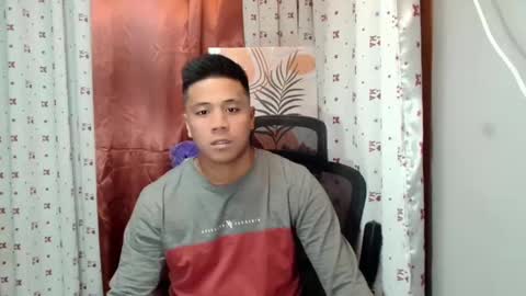 Snapshot of ur_pinoydave chatting on 02.12.25 Dave online show from 02.12.25