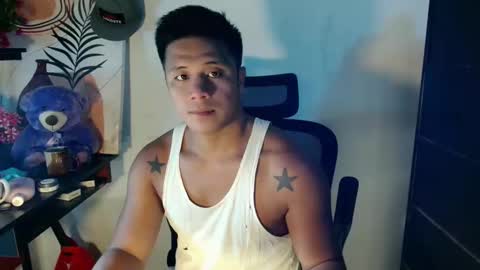 Snapshot of ur_pinoydave chatting on 02.23.26 Dave online show from 02.23.26