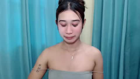 Snapshot of ur_rianlover chatting on 12.03.25 ur_rianlover online show from 12.03.25