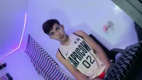 Snapshot of ur_shan21 chatting on 05.19.26 ur_shan21 online show from 05.19.26