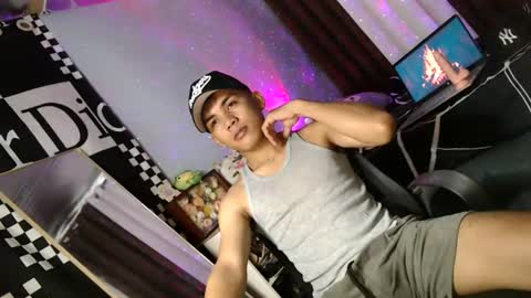 ur_shan21 online show from 07.04.26
