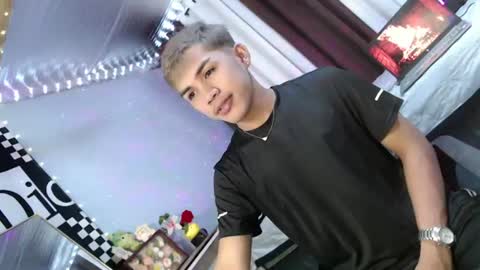 ur_shan21 online show from 07.10.26