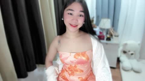 Snapshot of ur_sweetiechess18 chatting on 12.04.25 ur_sweetiechess18 online show from 12.04.25