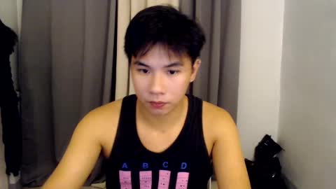 Snapshot of urasian_hardcockxx chatting on 12.13.24 milly online show from 12.13.24