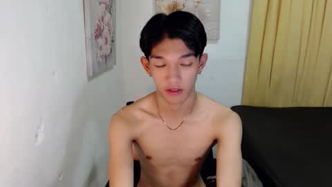 Snapshot of urasian_john20 chatting on 11.07.25 urasian_john20 online show from 11.07.25