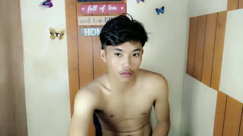 Snapshot of urasian_jomarie chatting on 09.12.25 urasian_jomarie online show from 09.12.25