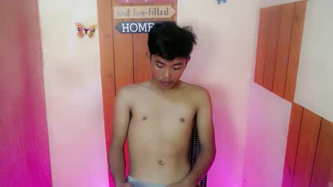 Snapshot of urasian_jomarie chatting on 09.21.25 urasian_jomarie online show from 09.21.25