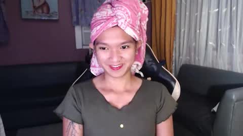 NEWRA  ALLISON online show from 11.30.25