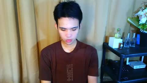 urasiancumboix2 online show from 10.29.25