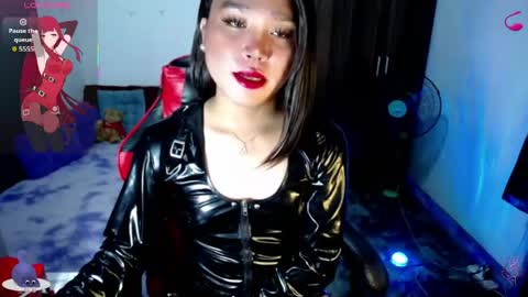 Snapshot of urasiansweet_cummer chatting on 05.05.26 KENDRA online show from 05.05.26