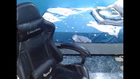 Snapshot of urasianyummyliciousxxx chatting on 10.15.25 Yamyam hinlayagan online show from 10.15.25