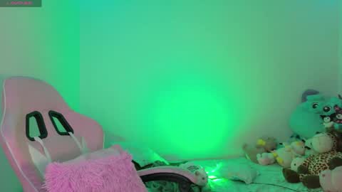 Danielle  online show from 04.29.26