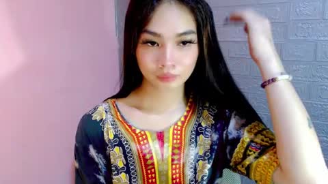 Snapshot of urbabyhorny17 chatting on 12.13.24 Clara online show from 12.13.24