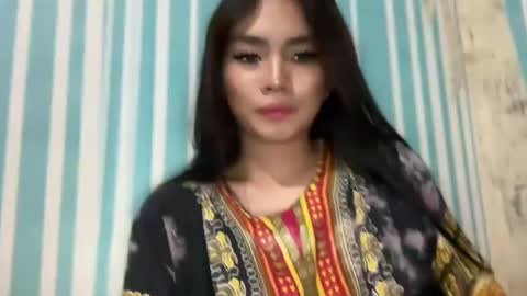 Snapshot of urbabyhorny17 chatting on 12.16.24 Clara online show from 12.16.24