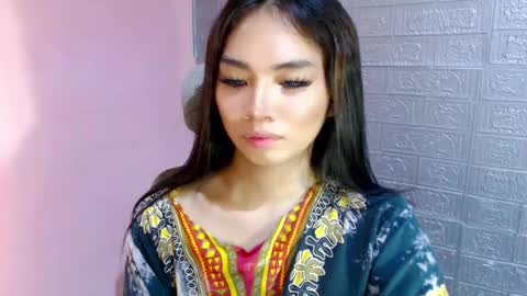 Snapshot of urbabyhorny17 chatting on 12.27.24 Clara online show from 12.27.24