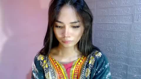 Snapshot of urbabyhorny17 chatting on 01.24.25 Clara online show from 01.24.25