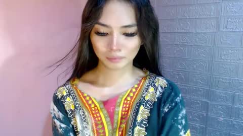 Snapshot of urbabyhorny17 chatting on 02.14.25 Clara online show from 02.14.25