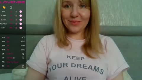 Snapshot of urbadkitty chatting on 12.09.24 urbadkitty online show from 12.09.24