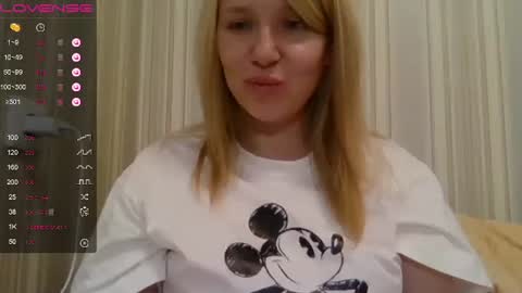 Snapshot of urbadkitty chatting on 02.21.25 urbadkitty online show from 02.21.25