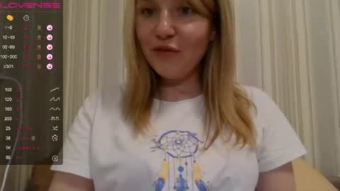 Snapshot of urbadkitty chatting on 03.06.25 urbadkitty online show from 03.06.25