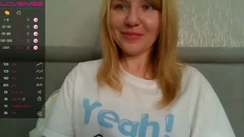 Snapshot of urbadkitty chatting on 03.11.25 urbadkitty online show from 03.11.25