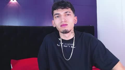 Snapshot of urban_blue chatting on 04.09.26 BLUE online show from 04.09.26