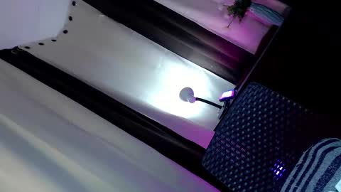 Snapshot of urbitch_haley69xx chatting on 09.23.25 Haley Mhate online show from 09.23.25