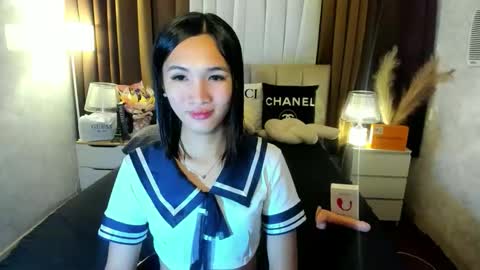 Snapshot of urblossom_princess chatting on 10.17.25 urblossom_princess online show from 10.17.25