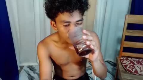 urboyvenz online show from 04.27.26