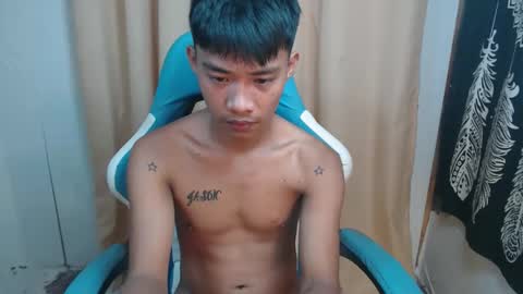 Snapshot of urcutejason chatting on 09.09.25 jason online show from 09.09.25