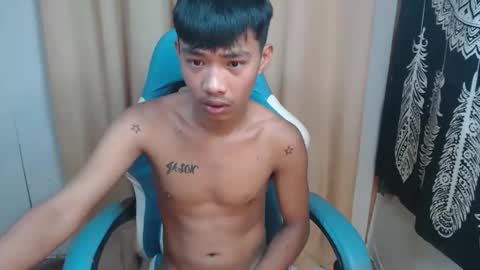 Snapshot of urcutejason chatting on 09.17.25 jason online show from 09.17.25