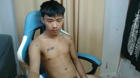 Snapshot of urcutejason chatting on 11.21.25 jason online show from 11.21.25