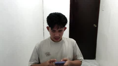 Snapshot of urcutie_asianboy chatting on 04.03.26 KEN online show from 04.03.26